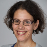 Dr Amira Bennison